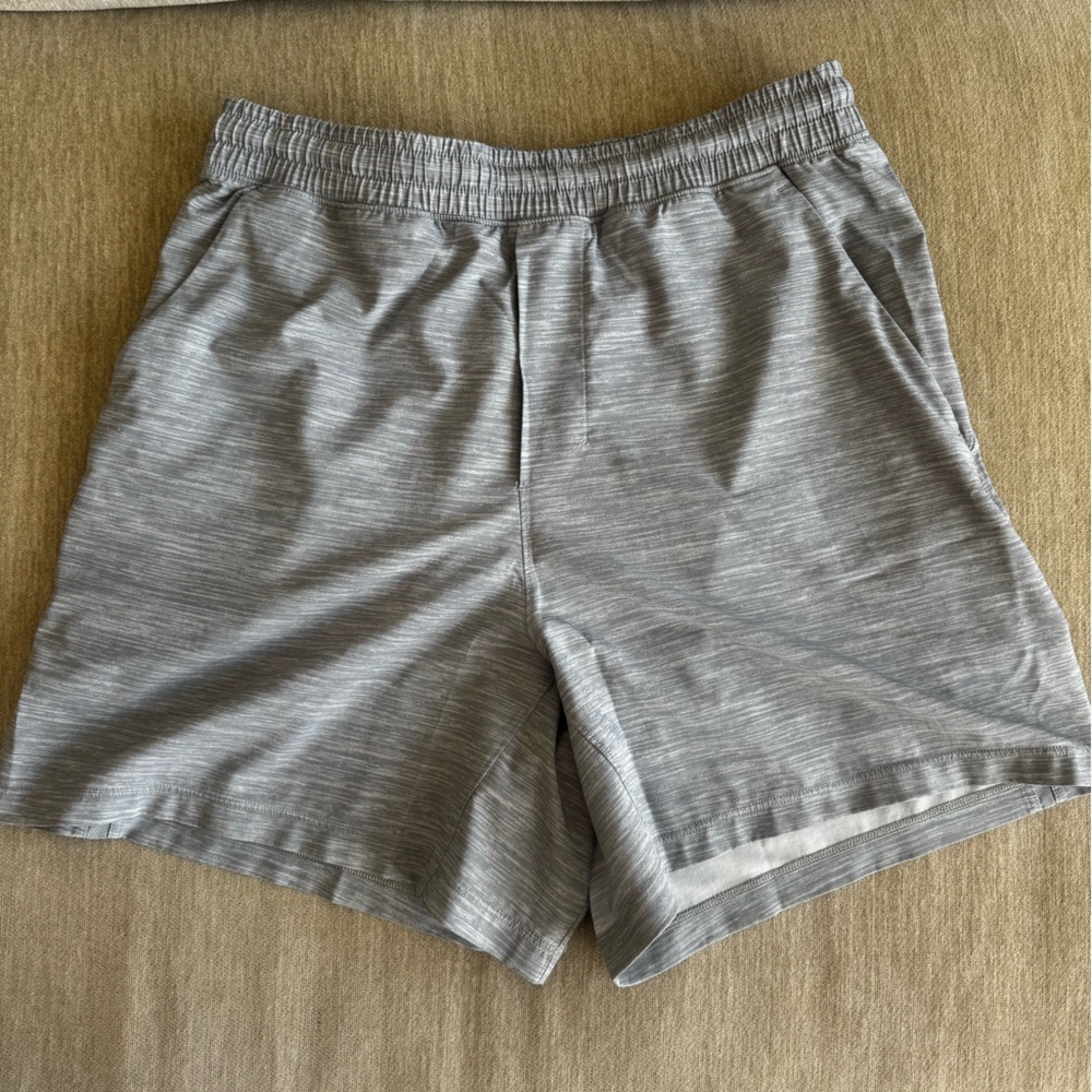 Lululemon Pace Breaker Linerless 5”